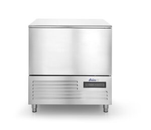 Sokkoló hűtő 5 x GN 1/1 - GN 1/1 - 230V/749W - 760x725x(H)850mm - HENDI 232170